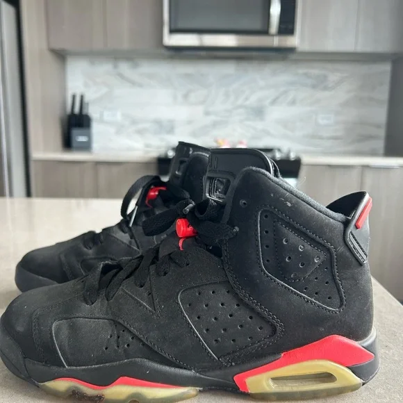Jordan 6 Infared - Picture 2 of 4